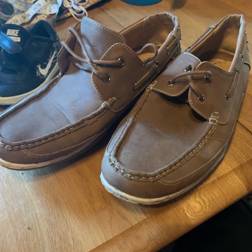 Men’s boat shoes